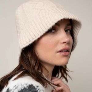 Cyrus cream cable knit wool blend brim floppy hat